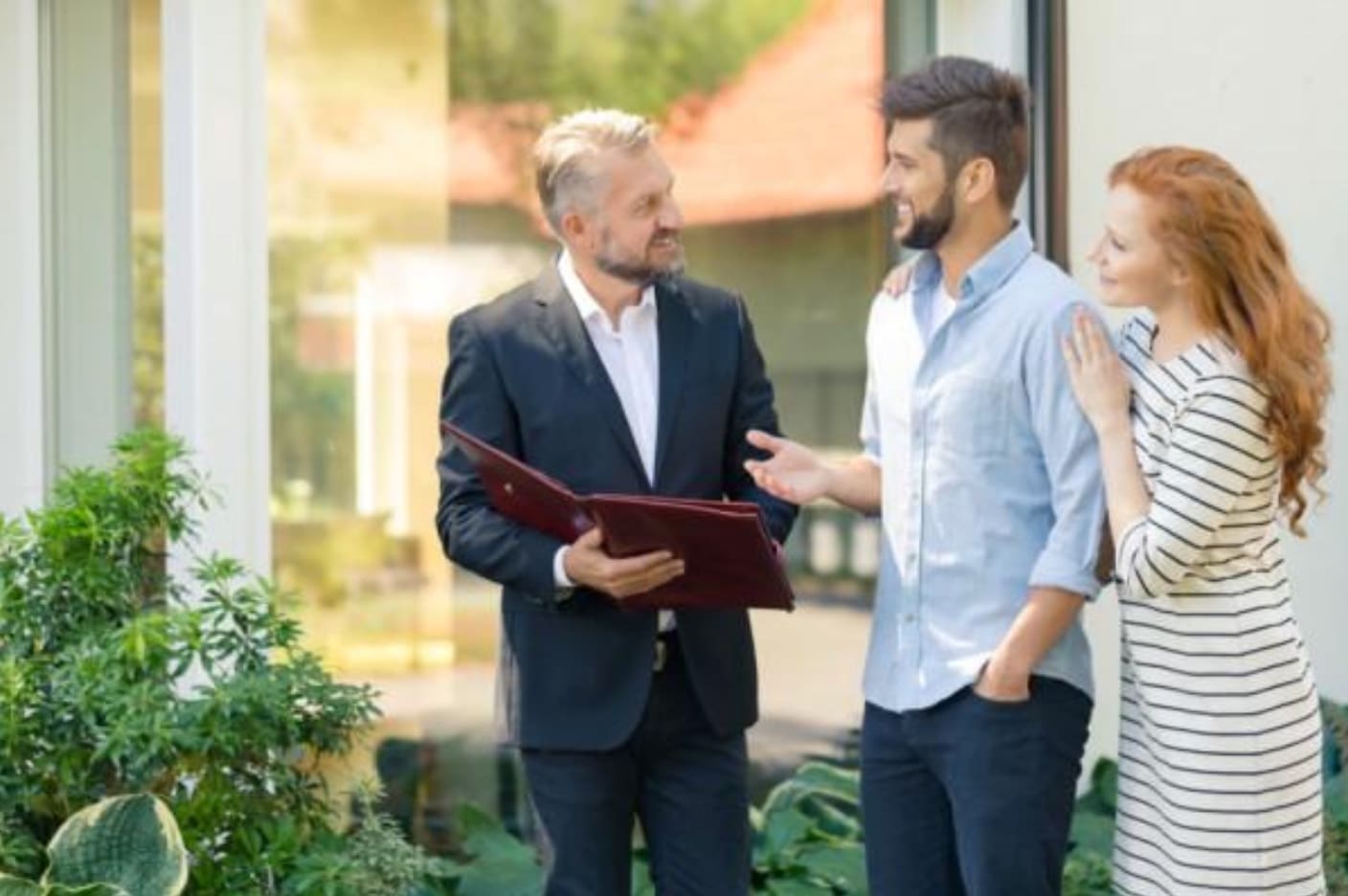 8 Secrets to Dominating an Open House